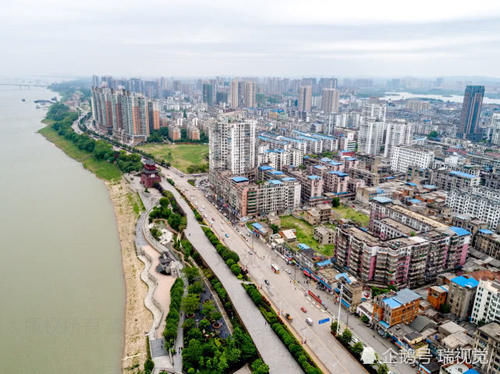 长江中这个700多年的“钉子户”，经历无数次洪峰，岿然不动！