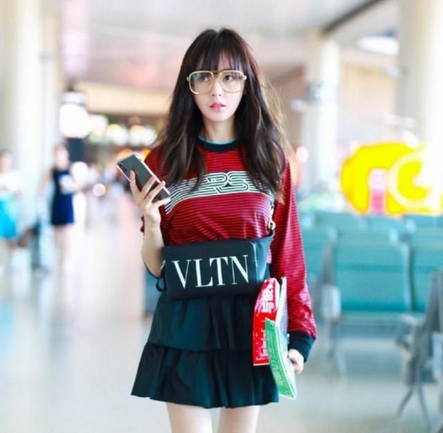 张天爱不就是剪了新刘海吗?怎么搞的跟换了一个人一样!