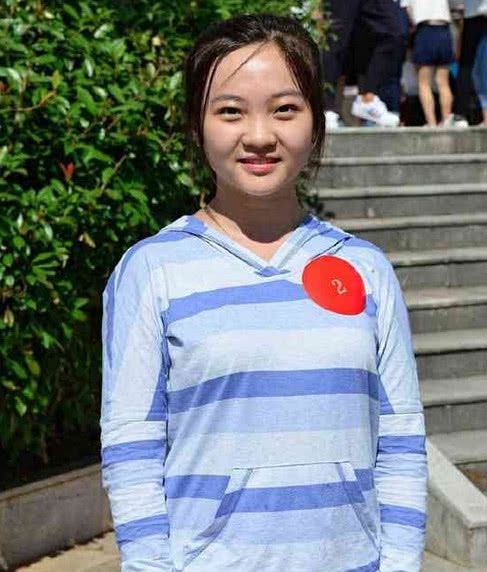  #漂亮#林妙可19岁被吐槽像大妈，如今新换发型，竟如此的漂亮！