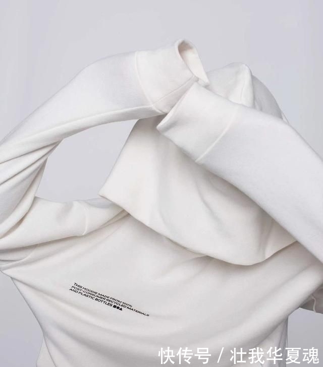 填充■球鞋当花瓶，鲜花填充羽绒服？时尚界的环保也太香了