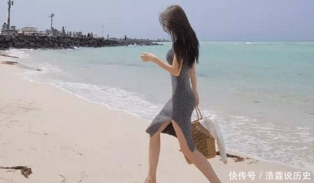  【路边】街拍路边的白色连衣裙美女，窈窕身姿惹人爱！