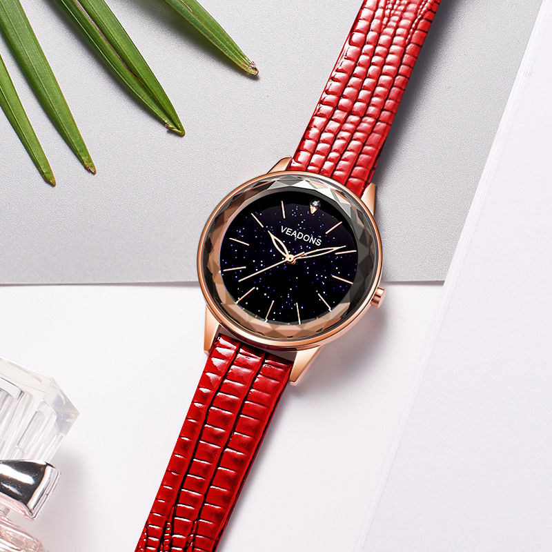 创意机械手表，体现出不甘平凡的气度