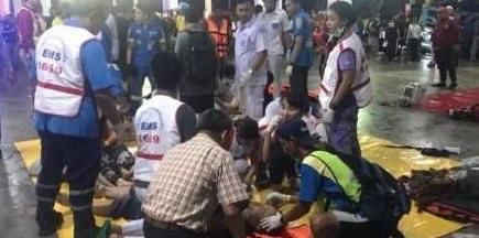 泰国人：怎么不见中国人来旅游？国民：我们不要命吗？生命最重要