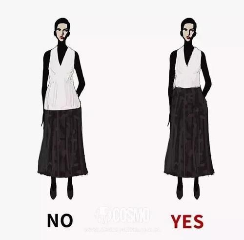 杨幂最近啥都敢穿！上衣高腰下衣超短裙，硬是比国外妹子高出一截