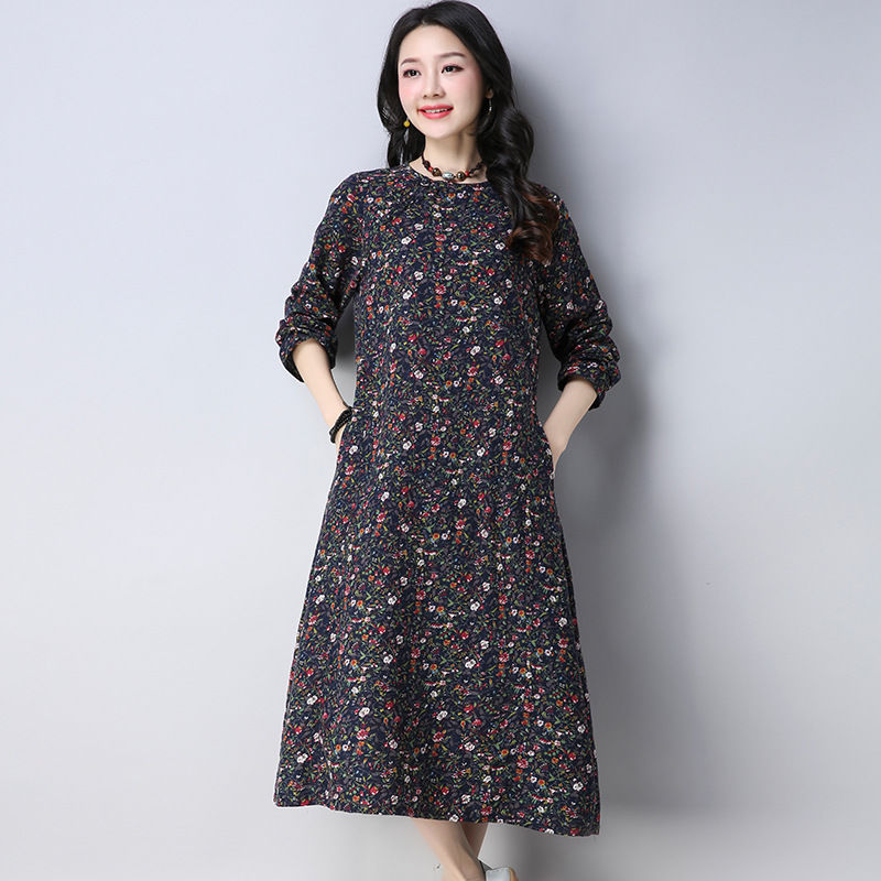 这裙子刚上市就火!一款比一款洋气，70后老婆穿，美得楚楚动人