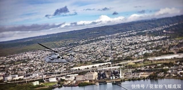  「告别」夏威夷上空的“蝰蛇”美国海军陆战队AH-1Z武装直升机告别飞行