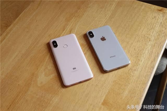 来了!小米8和iPhone X 真机实拍对比,网友说:毫