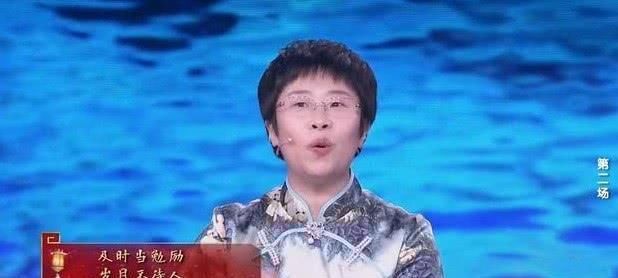  「太多」于丹被人抛弃, 蒙曼开始大放异彩, 她们两者之间有实质