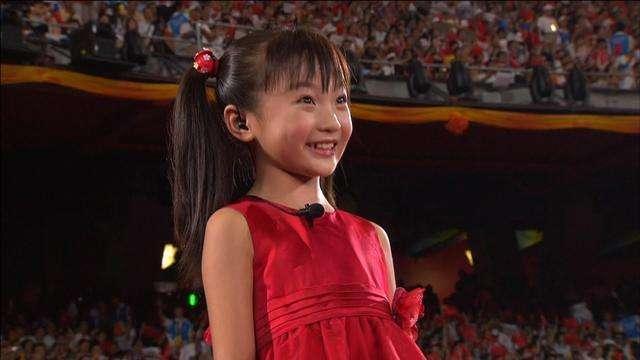 林妙可这一言难尽的衣品还有救吗？