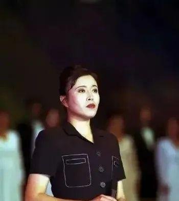  『寄养』悲惨的胡琳娜从小被寄养长大，与母亲丁嘉丽15年只见过两面