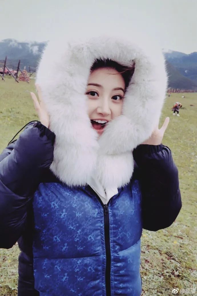 惊讶| 热Skr人的夏天，景甜居然用爽身粉当防晒?!