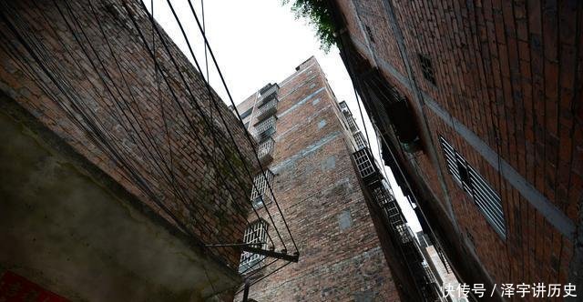  「城中村」农民自建“夫妻楼”靠“吃房租”日进斗金一夜暴富成