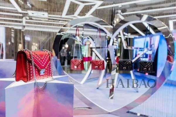 杨幂带火了这么多单品，如今是要进军设计圈了?