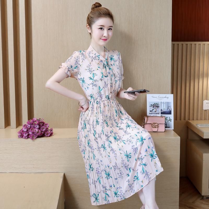 悄悄流行的雪纺长裙，穿过才知道，原来还有这么多好处