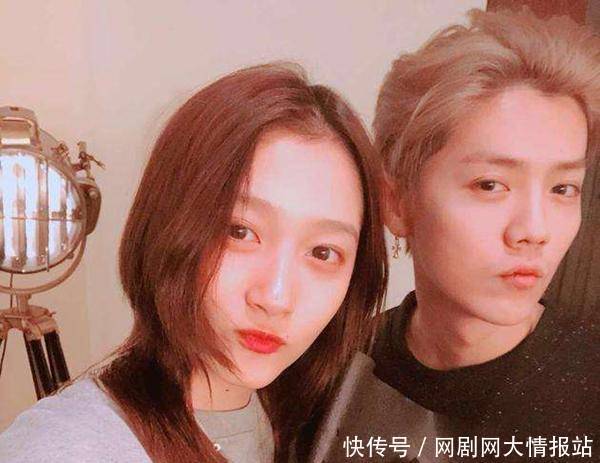 关晓彤爸爸晒和鹿晗合照,力破分手传闻,照片却引网友质疑