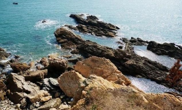 业主们的乳山银滩生活：游小石口 感受大自然的鬼斧神工