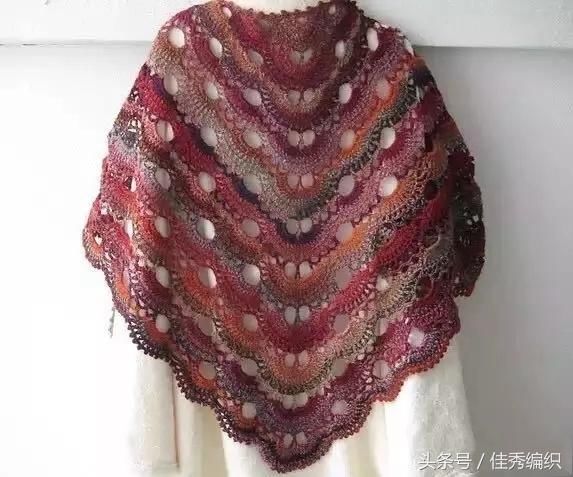 钩针编织教程图解 网红经典段染色三角形钩针披肩围巾大全 美极了