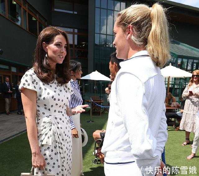 凯特王妃与梅根携手看温网，裙装与裤装的碰撞，丰腴与瘦削的对决