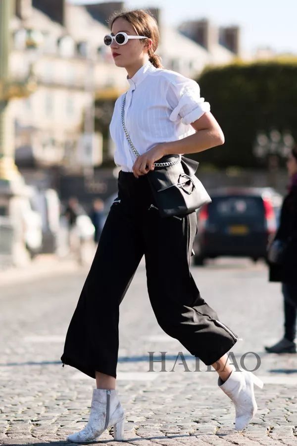 好看| 石原里美游香港穿这样!黑白单品永远不过时还用强调?