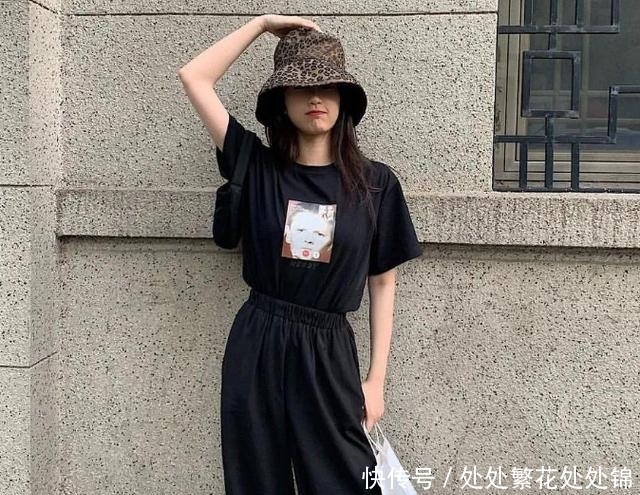  『搭配高腰』今夏越来越流行这3款裤子，比裙子更显气质，简单吸睛美的太有范