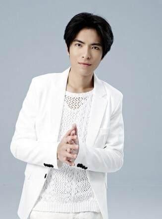 萧敬腾与经纪人恋情突然冲上热搜，是旧闻新炒？还是真有端倪