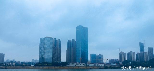  #gdp#屡败屡战, 长沙GDP破万亿又要攻国家中心城市了, 南京杭州