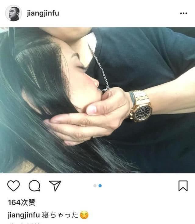 他在流量正盛时突然留学日本 为澄清传闻急忙晒女友照片