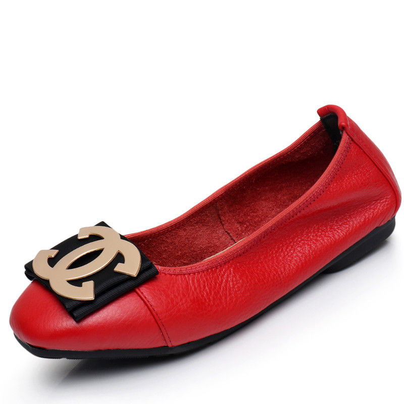 五六十岁妈妈别穿高跟鞋,这几款舒适的妈妈鞋,特别柔软养脚