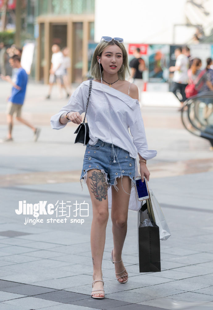 六款高贵气质的穿搭技巧，展示出国际女神范儿!