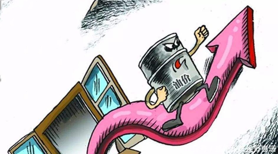 油价刚降，谁知高速公路又贴出了新规定，车主纷纷表示开车好难