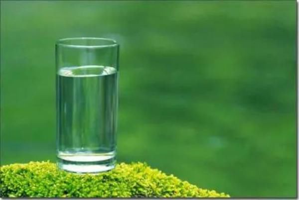 千滚水致癌，隔夜水有毒？是时候知道真相了