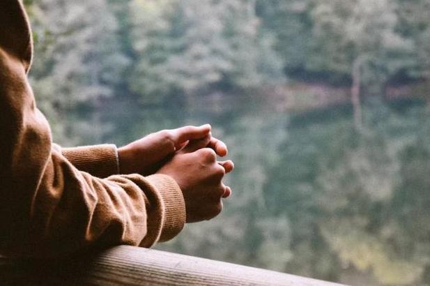 人越是没钱，越要戒掉这4点毛病，否则你永远爬不起来