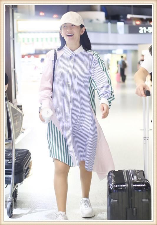 谢娜瘦到身材巅峰！蝴蝶背都出来了，网友：比当妈之前还苗条？