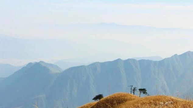 与中国五大名山相比，江西这座山一点也不逊色，却低调得令人心疼