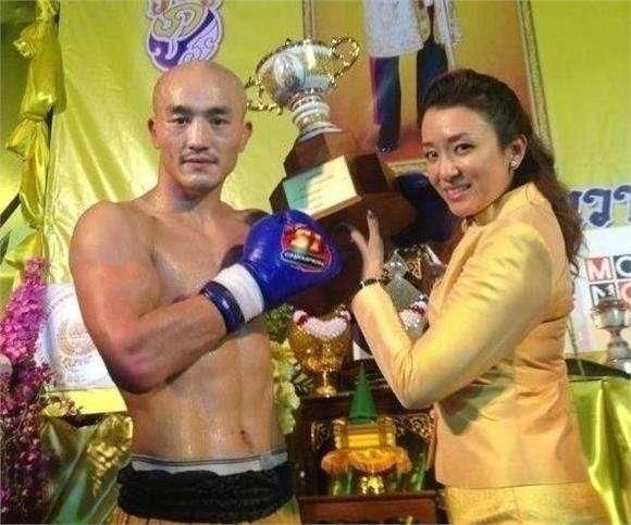 一龙分享刘强东事件避谈是非，曾为王宝强痛斥马蓉