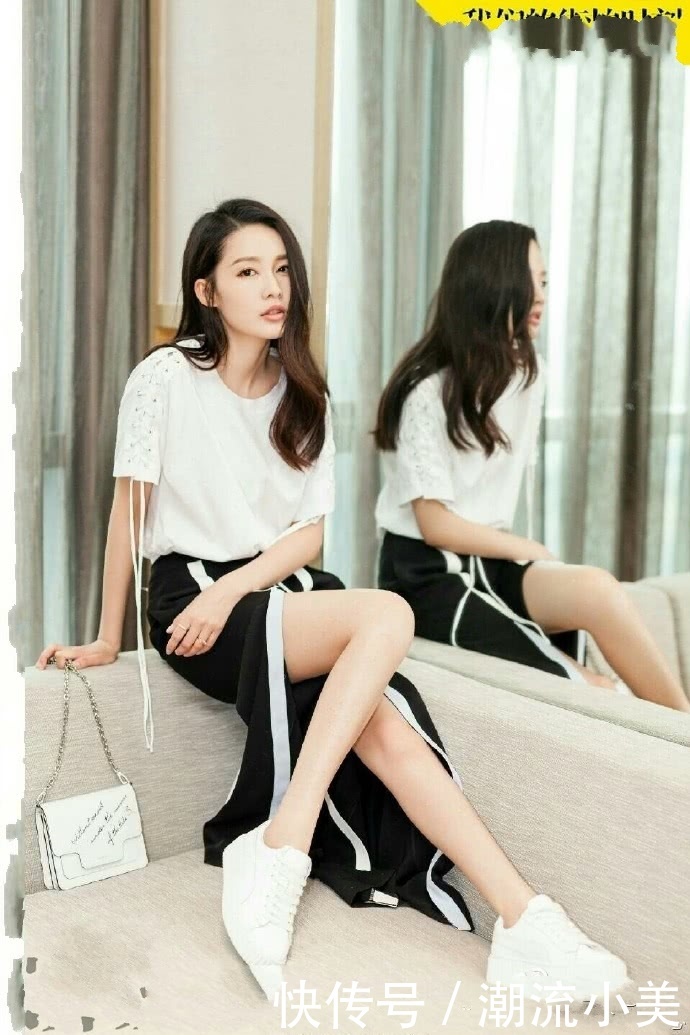 李沁还真是会穿!皮裤配粉色衬衫好干练,大长腿超吸晴!