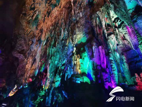 “十万山东人游重庆”自驾采风宣传推广活动走进重庆市酉阳土家族