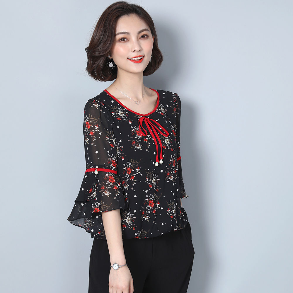 飘逸的阔腿裤+高跟凉鞋，强势御姐范必备，让你备受瞩目