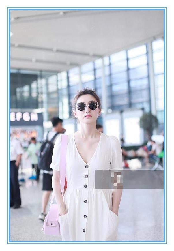 当江疏影和刘雯穿上白色长裙那一刻，我才知道真正气质脸长啥样！