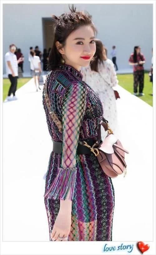 景甜终于开窍了!这一身又欲又美!网友:张继科坐不住了!