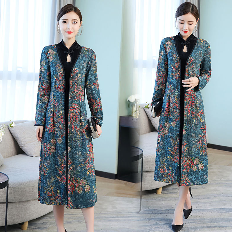 新上市一种裙:金丝绒秋裙，一款比一款漂亮，48岁妈妈穿美爆了