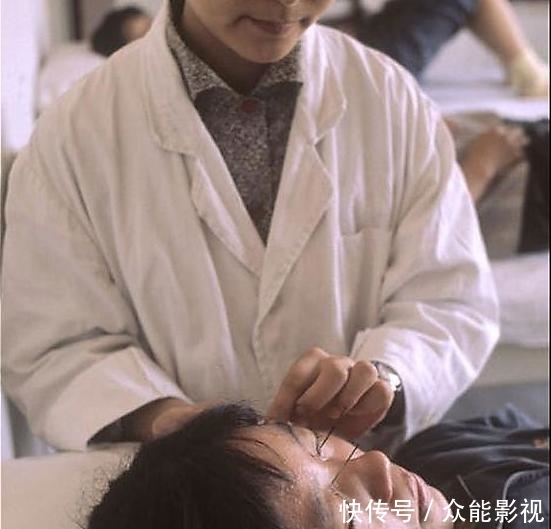 罕见老照片：看看上世纪70年代的中国什么样子，充满时代特色！