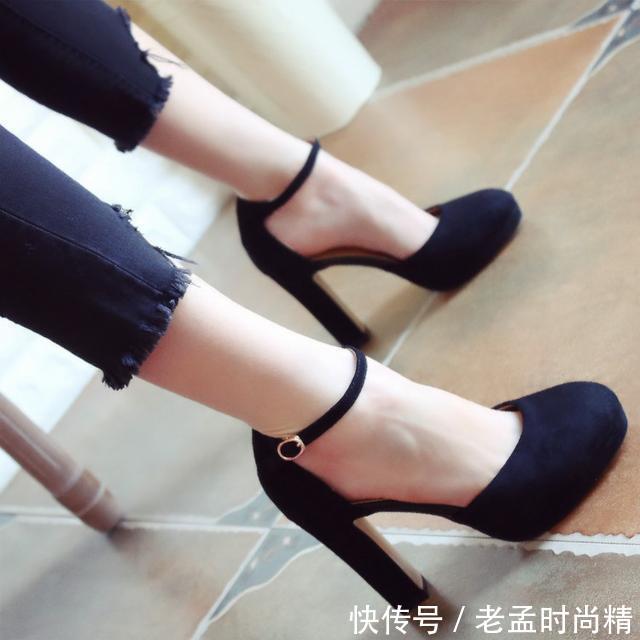  『女神气质』粗跟与高跟鞋的相遇，成就了女人的梦，舒适与美丽兼具！