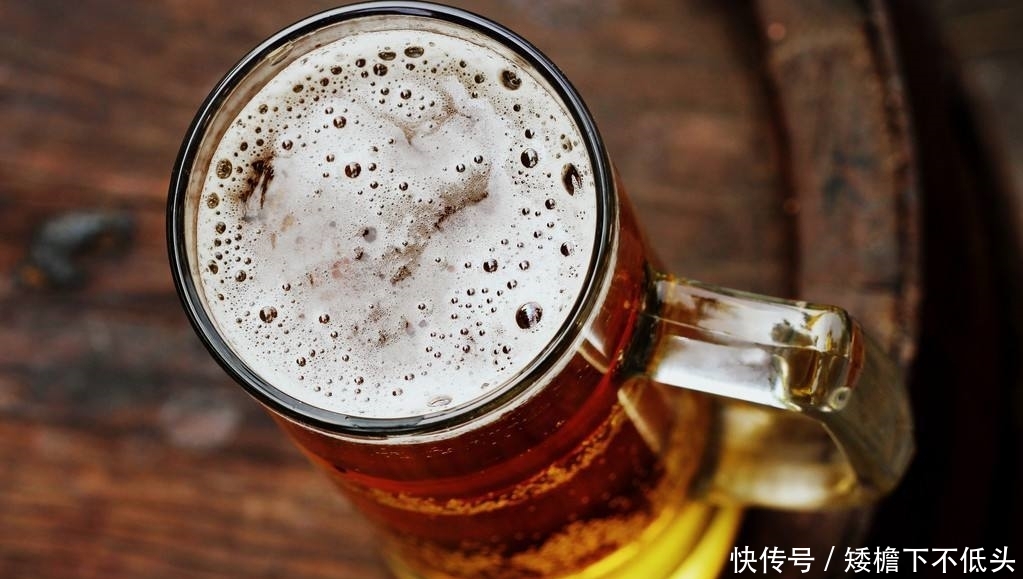  [美白淡斑]啤酒里添点“它”敷脸，坚持7天美白又淡斑，解决了很多人的烦恼