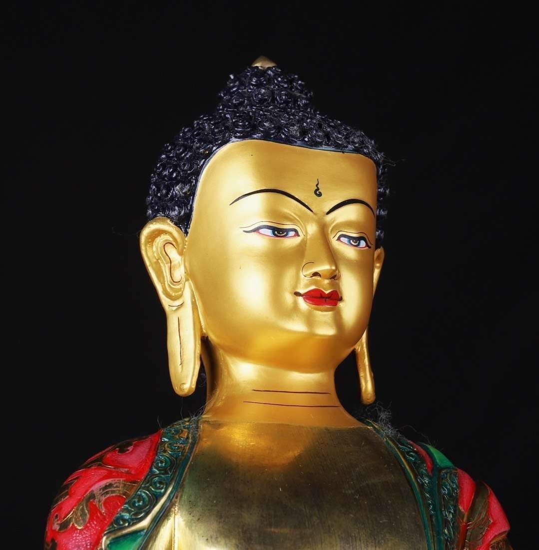 诸佛赐福寿有缘人，见者拜者许愿，心想事成，万事如意