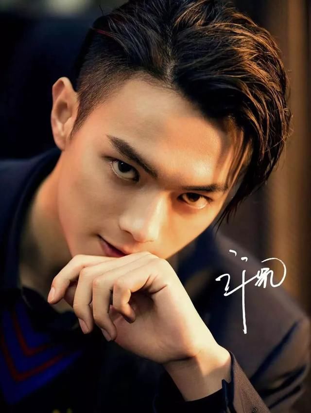 男士刘海发型怎么选？试试富察傅恒的撩妹刘海