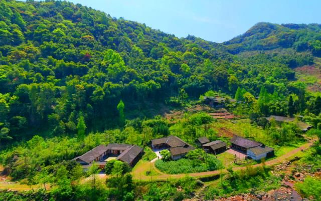  世外桃源■川西世外桃源村，蕴含着“都市人”向往的出世感