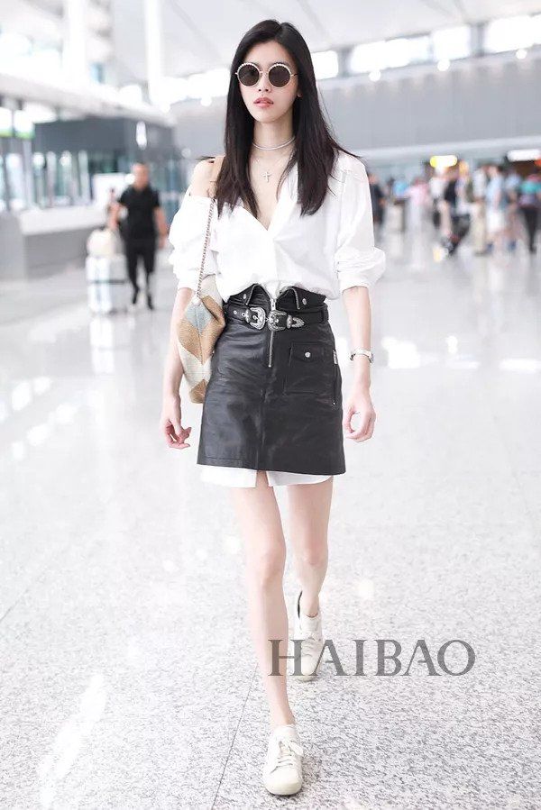 国模| 刘雯走起日系清新风，杜鹃依然气质范儿十足!