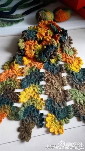 钩针编织教程图解 网红经典段染色三角形钩针披肩围巾大全 美极了