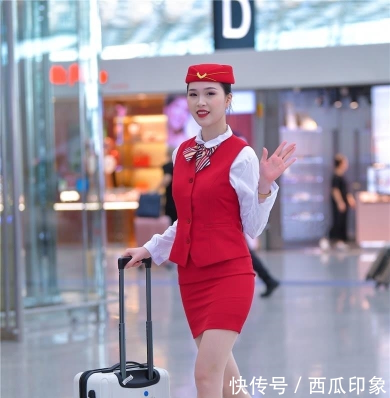 『 迷人』美丽的空姐，靓丽迷人，职业装的魅力